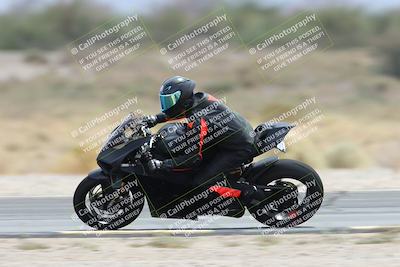 media/May-05-2025-Moto Forza (Mon) [[3c1838c5e5]]/2-B Group/Session 3 (Panning Test Turn 14 Inside)/